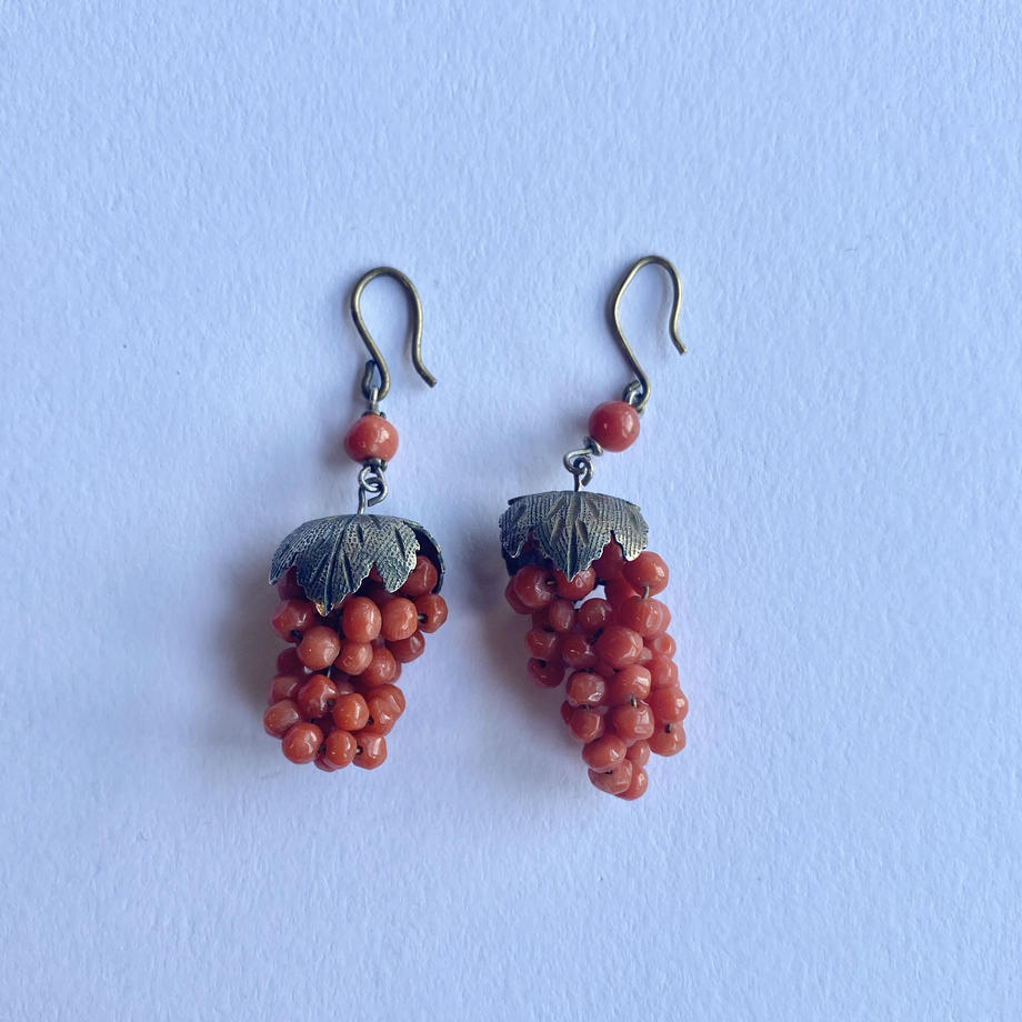 ヴィンテージ 珊瑚 葡萄 ピアス