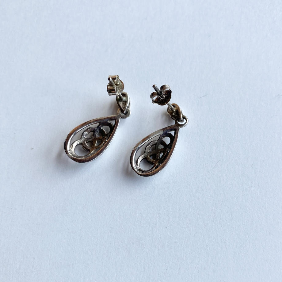 セルティックモチーフ シルバーピアス