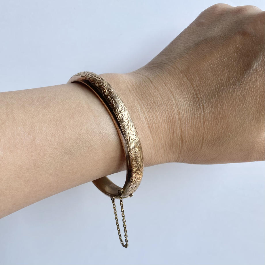 ヴィクトリアン バングル