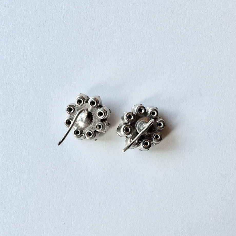 アイリスグラス クラスター ヴィンテージピアス