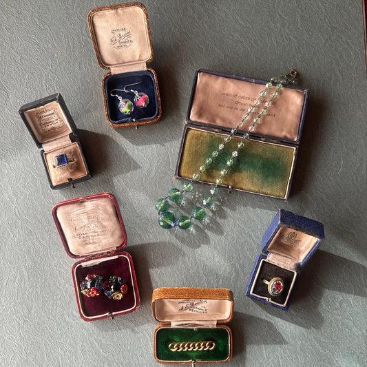 イギリス買い付けの新着ジュエリー第1弾を入荷致しました