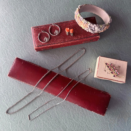 今週の新着ジュエリーを入荷致しました