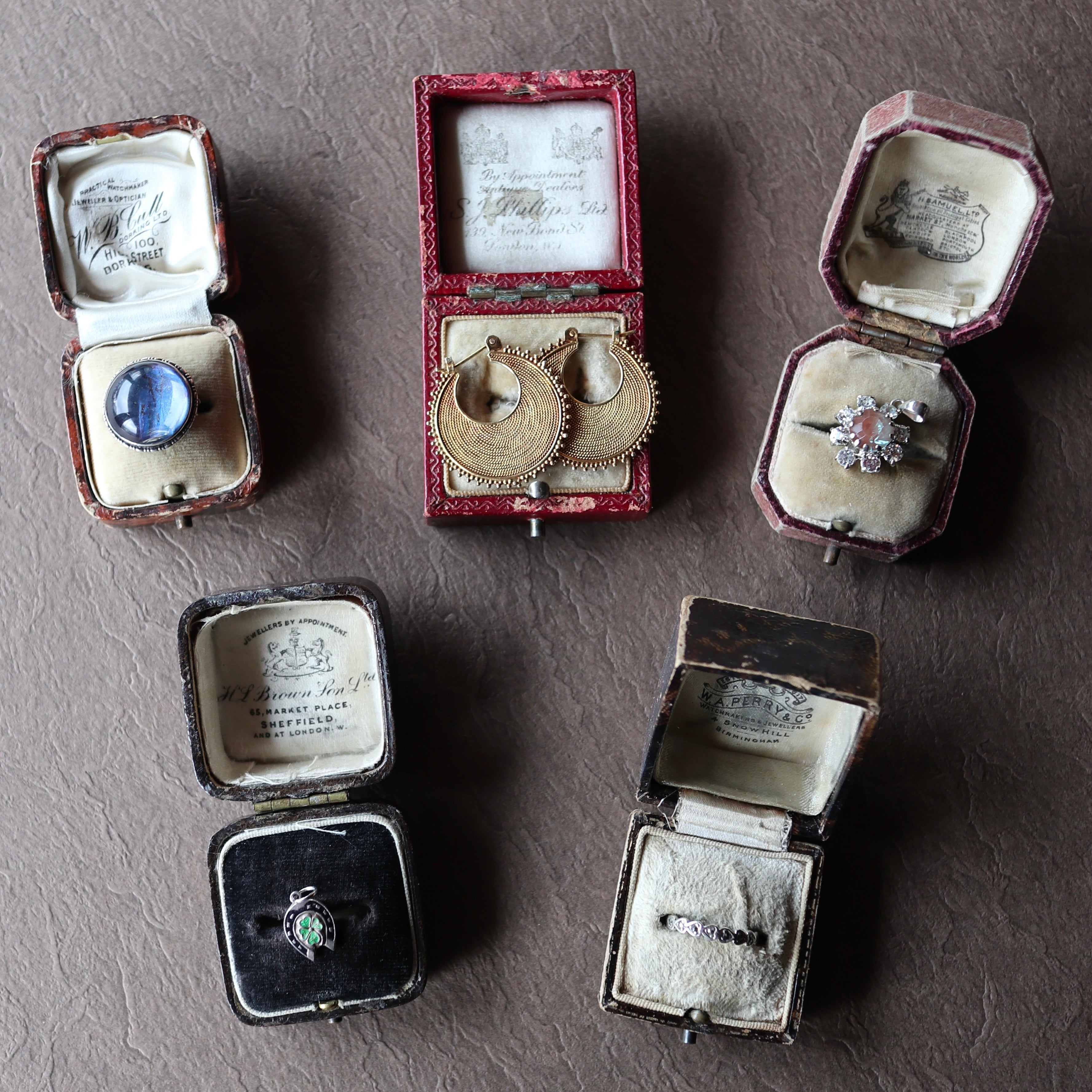 今週の新着ジュエリーを入荷致しました