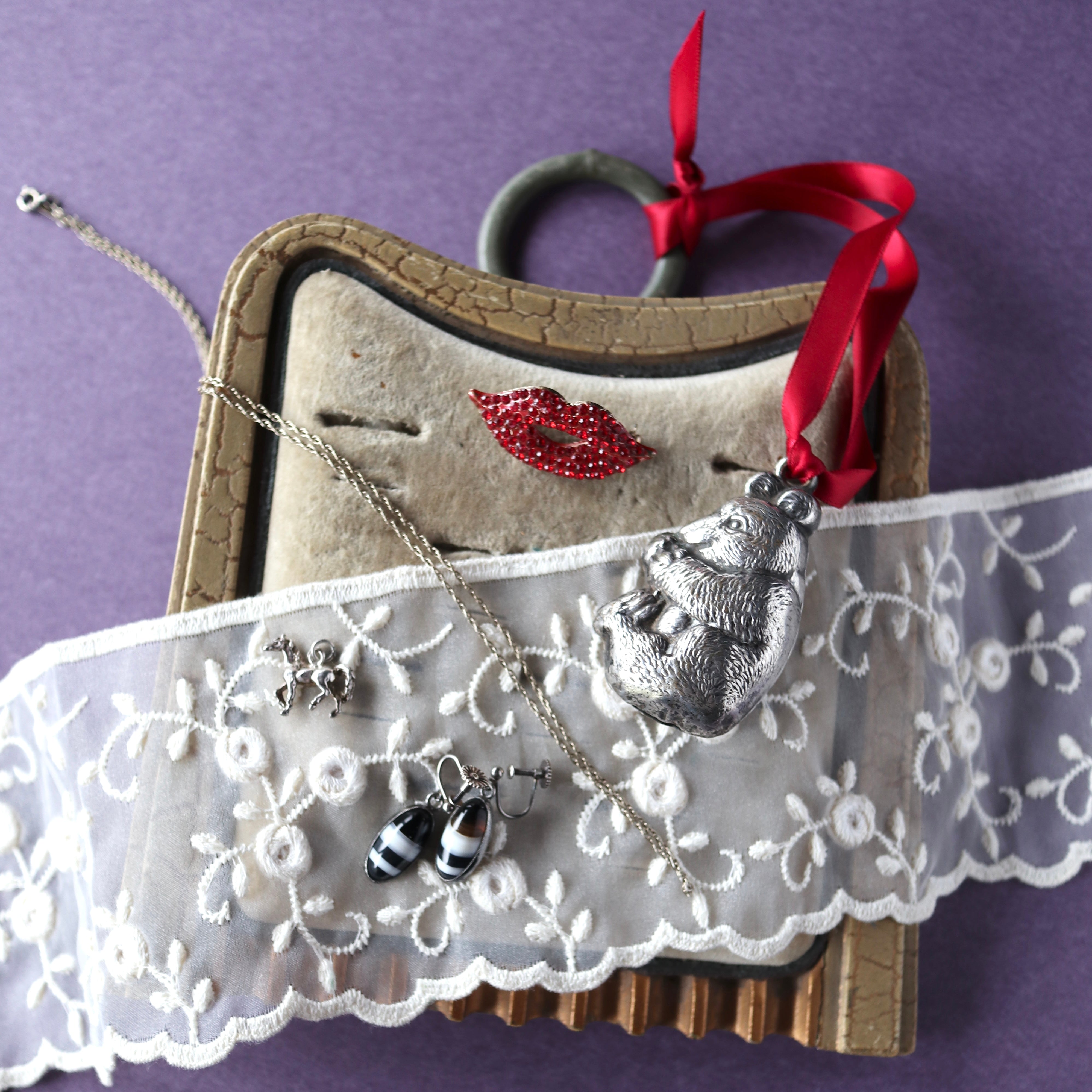 今週の新着ジュエリーを入荷致しました。