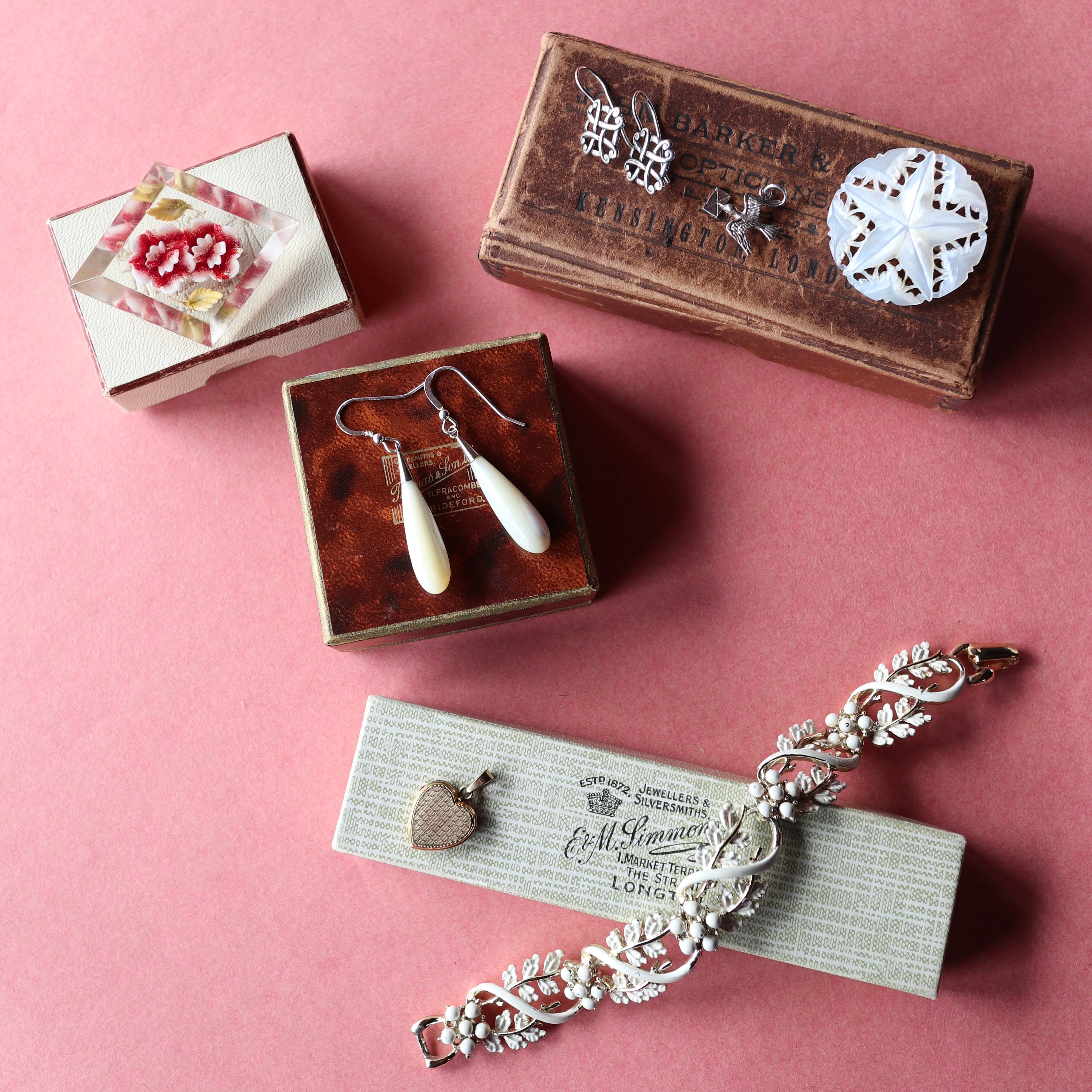 今週の新着ジュエリーを入荷致しました