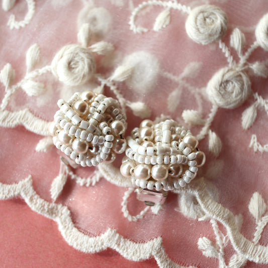 ブレイデッド ホワイトビーズ ヴィンテージイヤリング