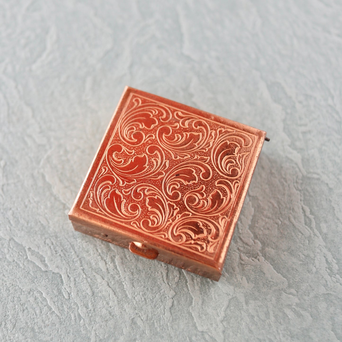 Lakriment Linsen ピルケース