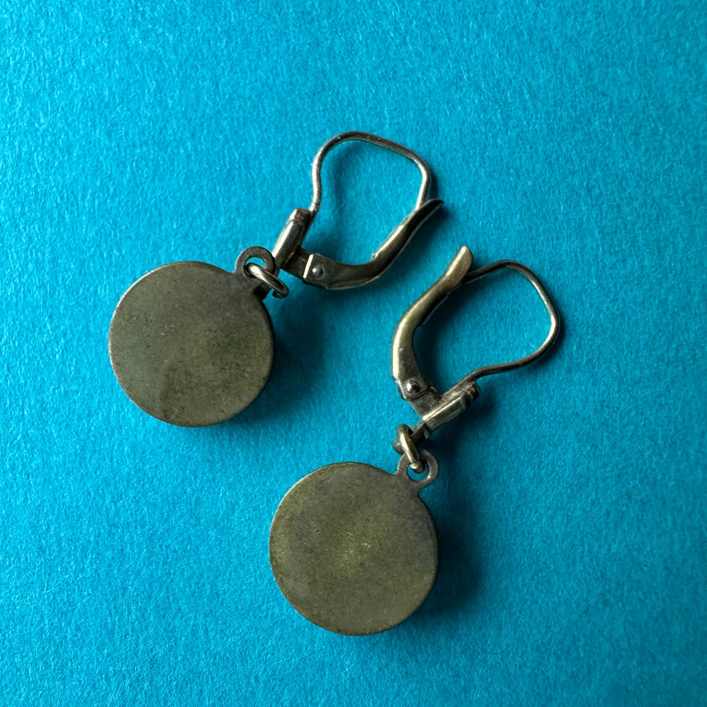 ロールドゴールド シェルカメオ レバーフック ピアス