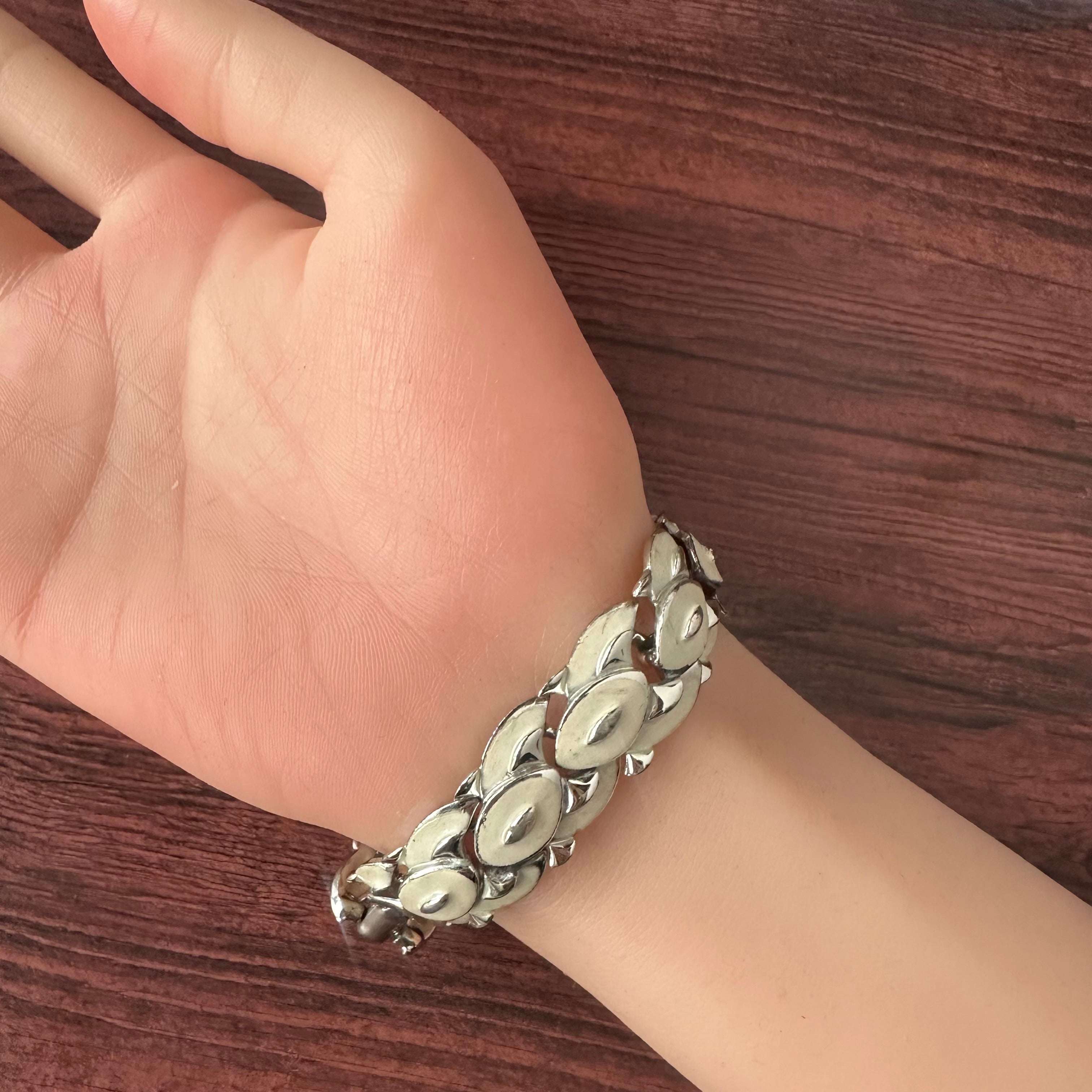 Silver835 アンティーク エナメル ブレスレット Coro ホワイトエナメル ブレスレット – Amelie Antique