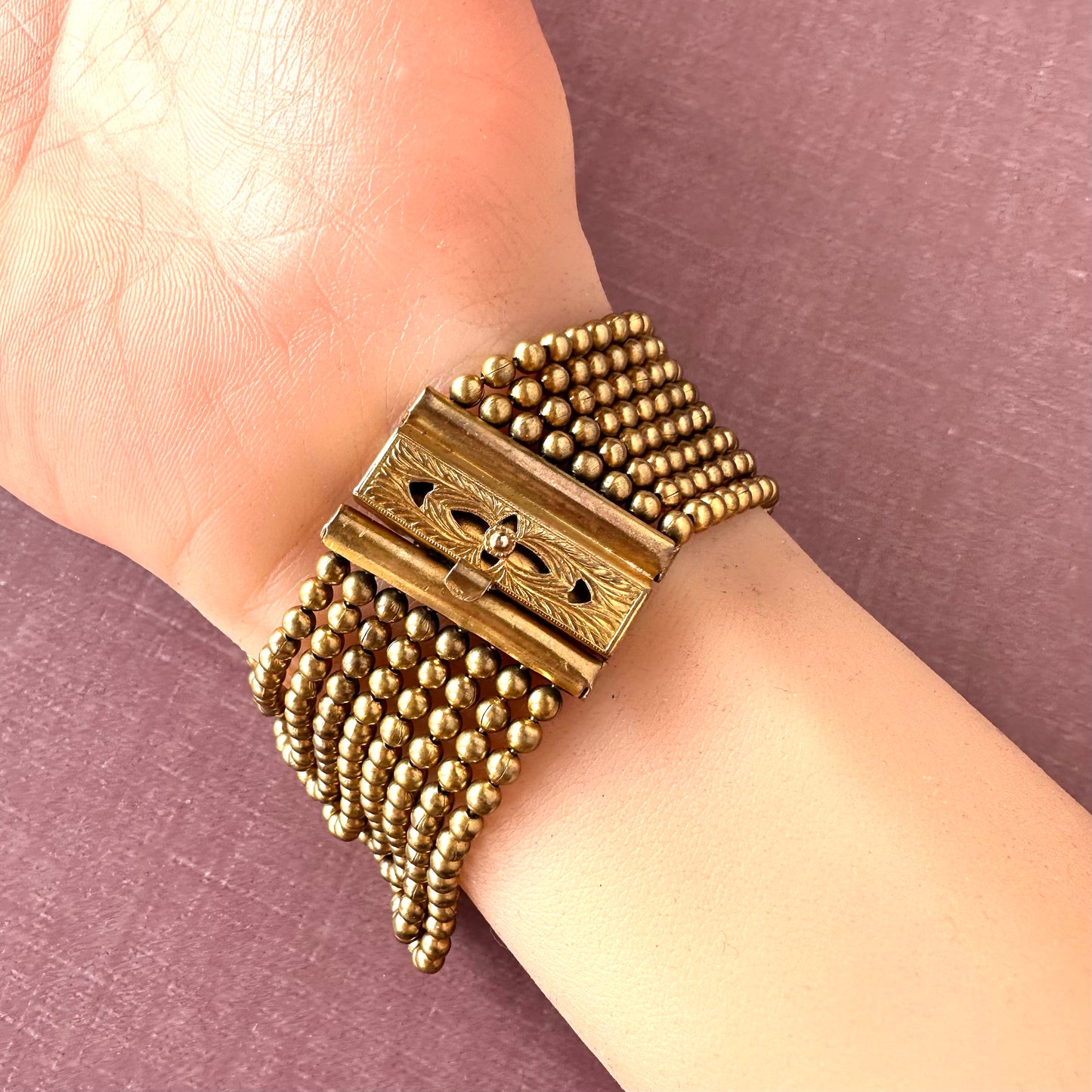 アールデコ ゴールドトーンメタル ブレスレット