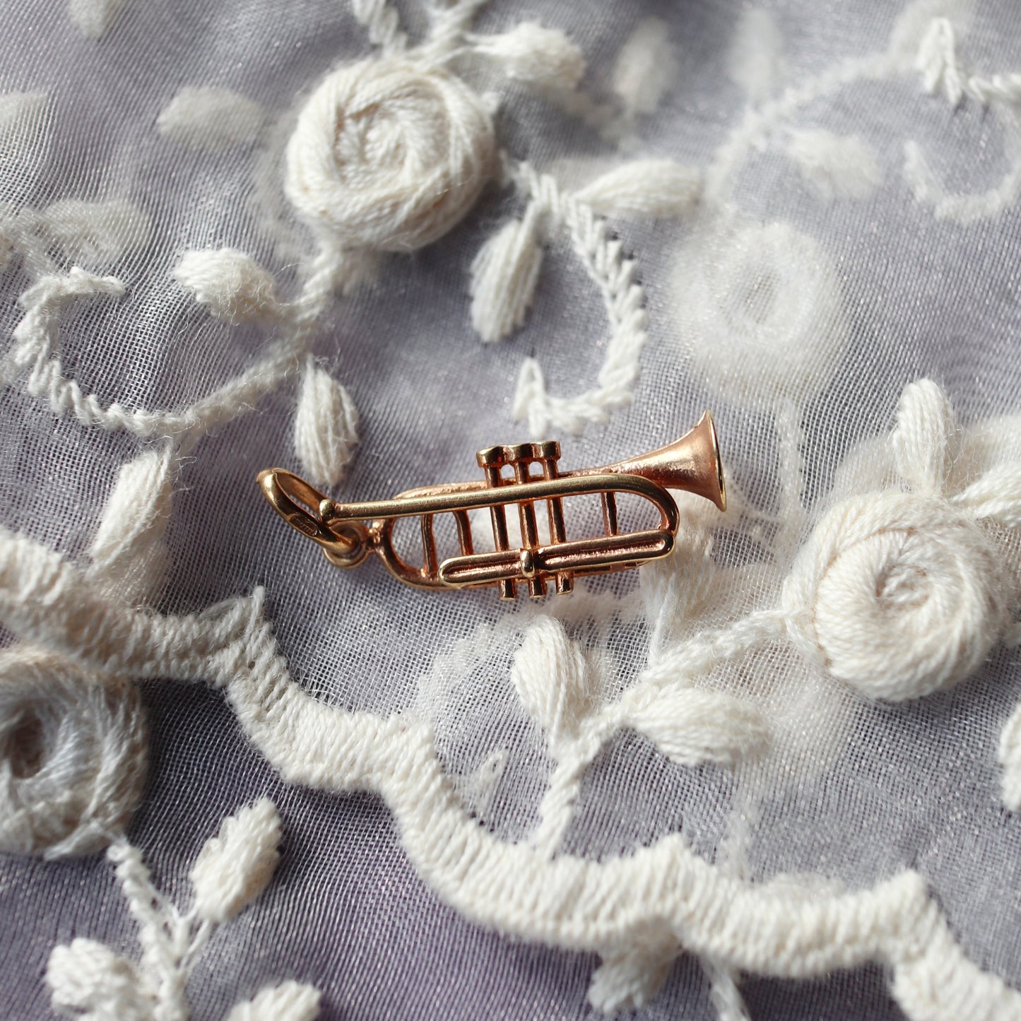 9ctゴールド トランペット ヴィンテージチャーム