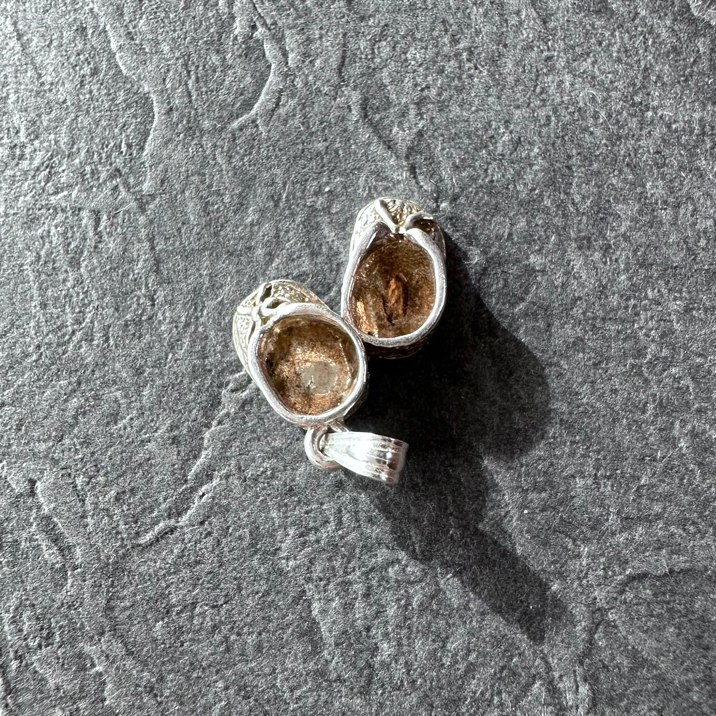 ヴィンテージシルバーチャーム ベビーシューズ