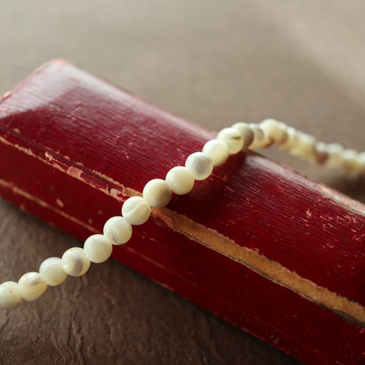 マザーオブパール ブレスレット