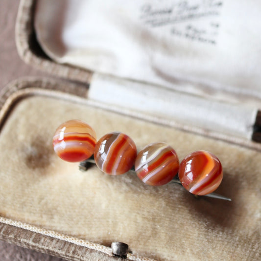 ヴィクトリアン バンデッドアゲート バーブローチ(鑑別書付)