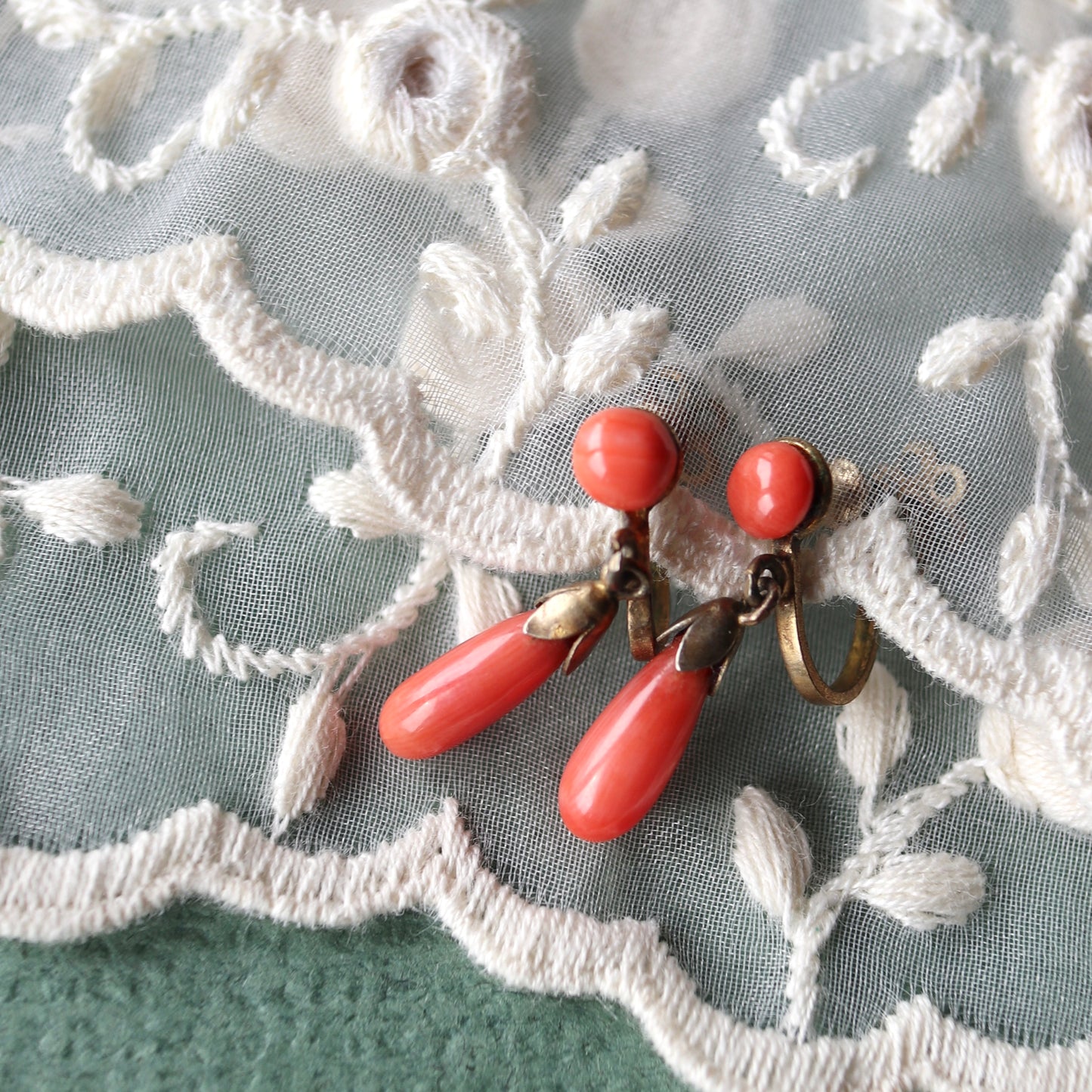 アンティークコーラル　ドロップイヤリング(鑑別書付)