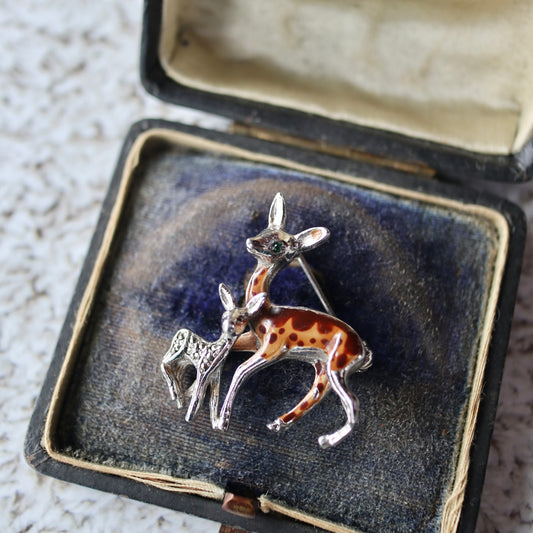 グリーンアイ＆マーカサイト 親子の鹿 ヴィンテージブローチ