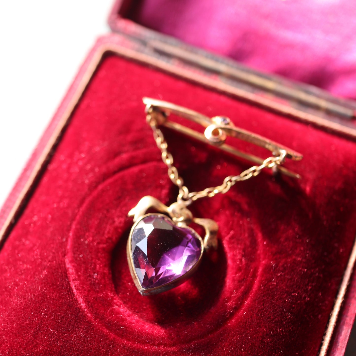 ハート アメジストカラーグラス ハンギング ブローチ