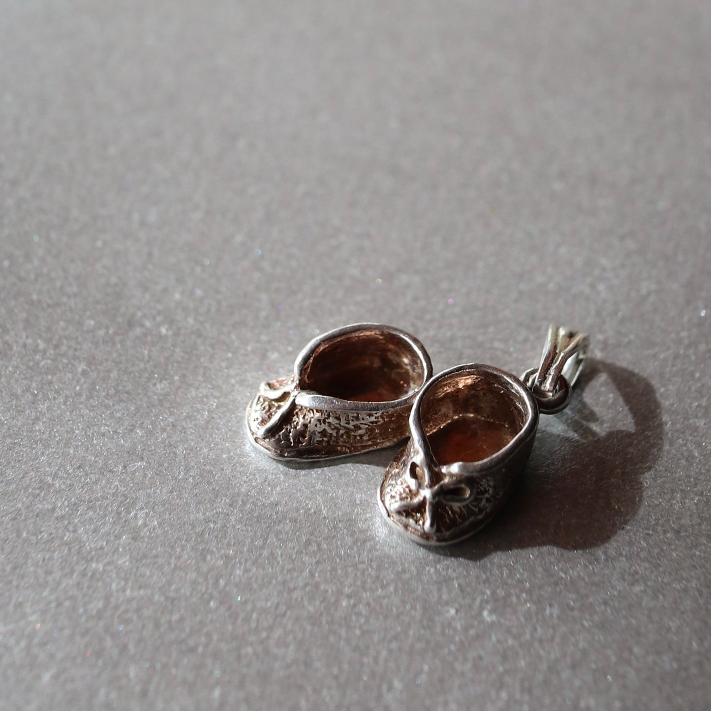 ヴィンテージシルバーチャーム ベビーシューズ