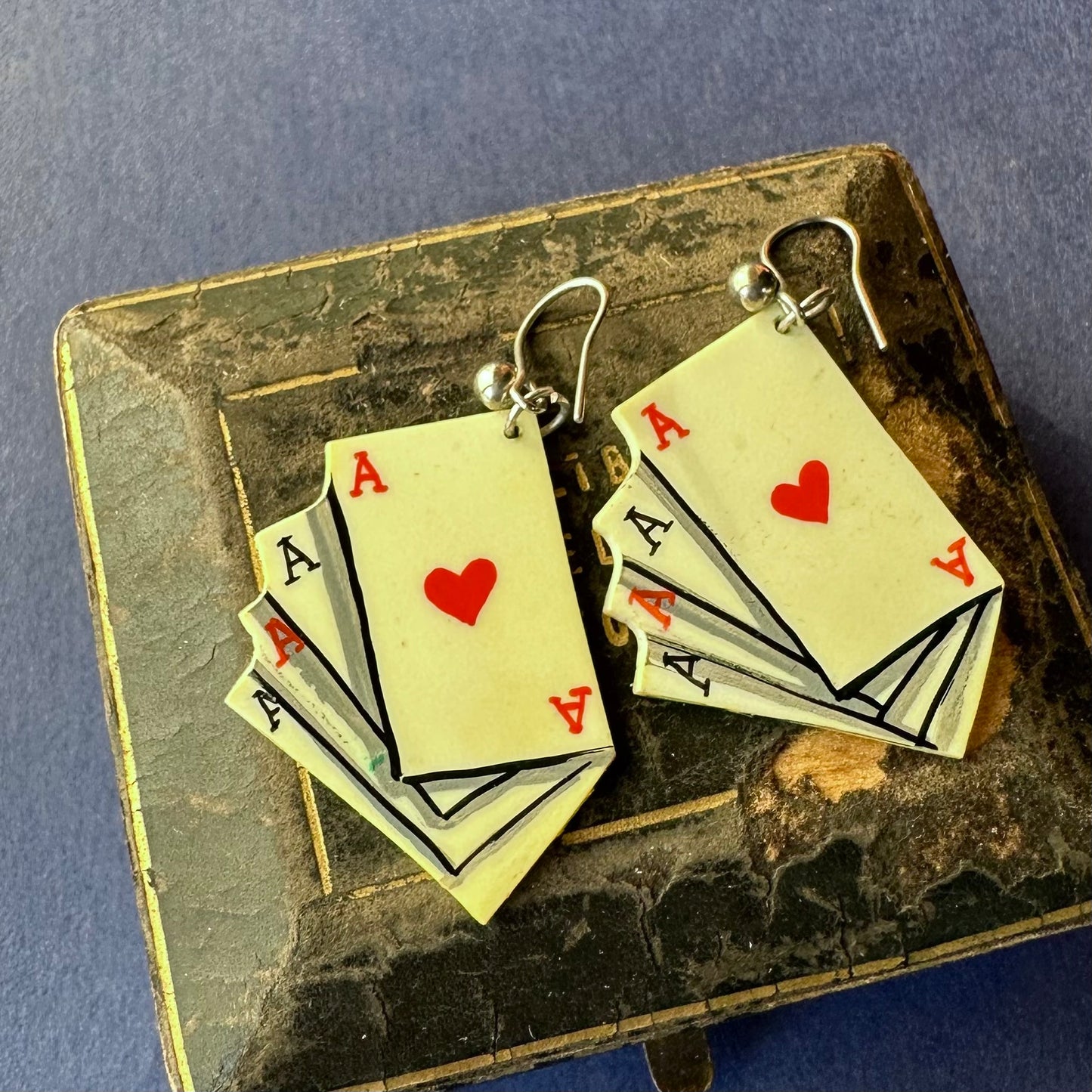 トランプ ヴィンテージピアス