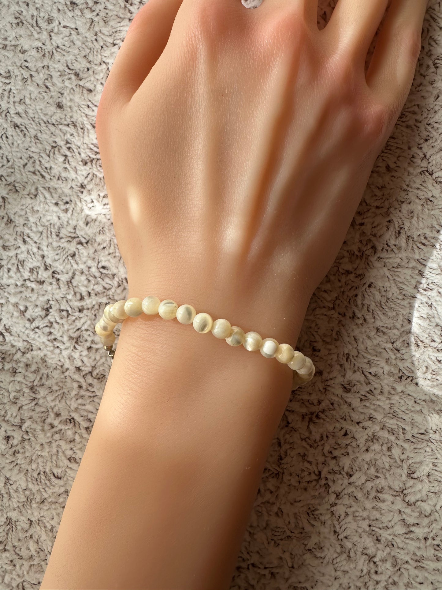 マザーオブパール ブレスレット