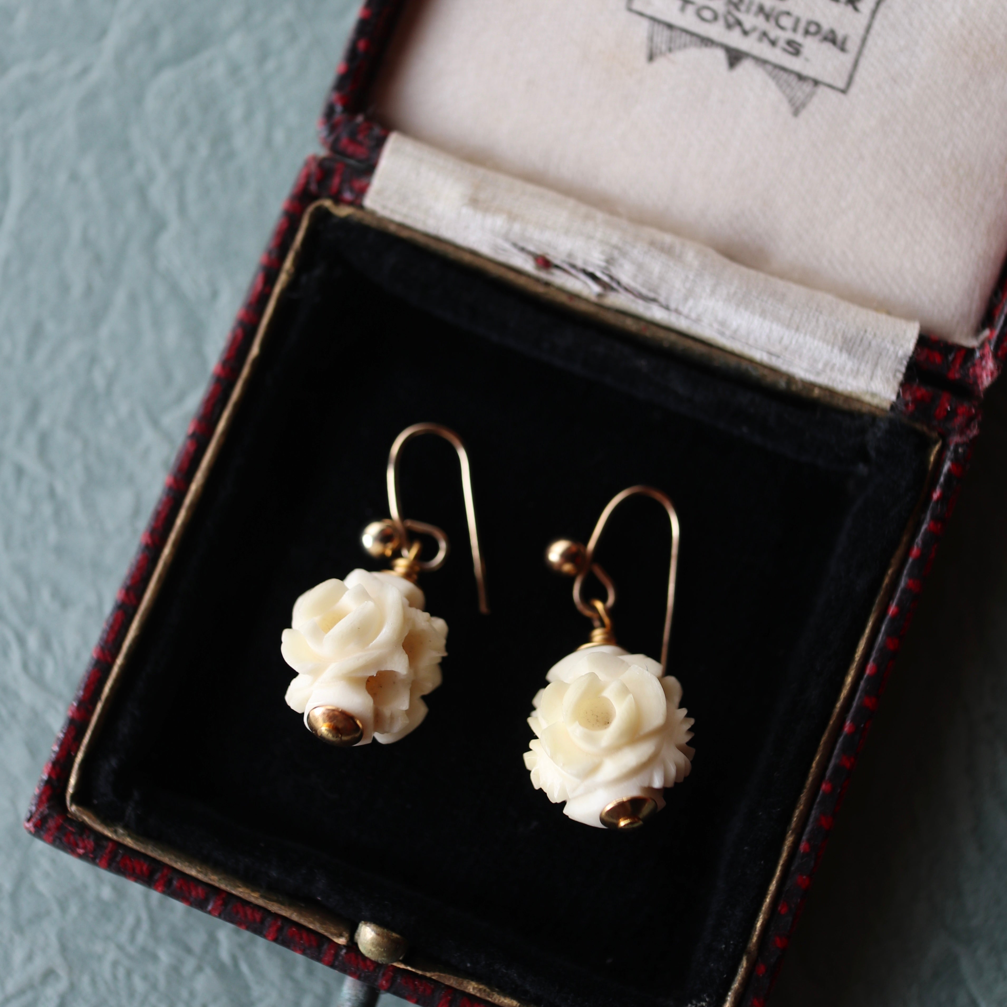 ピアス｜サフィレット・マイクロモザイク・バタフライウィング等の