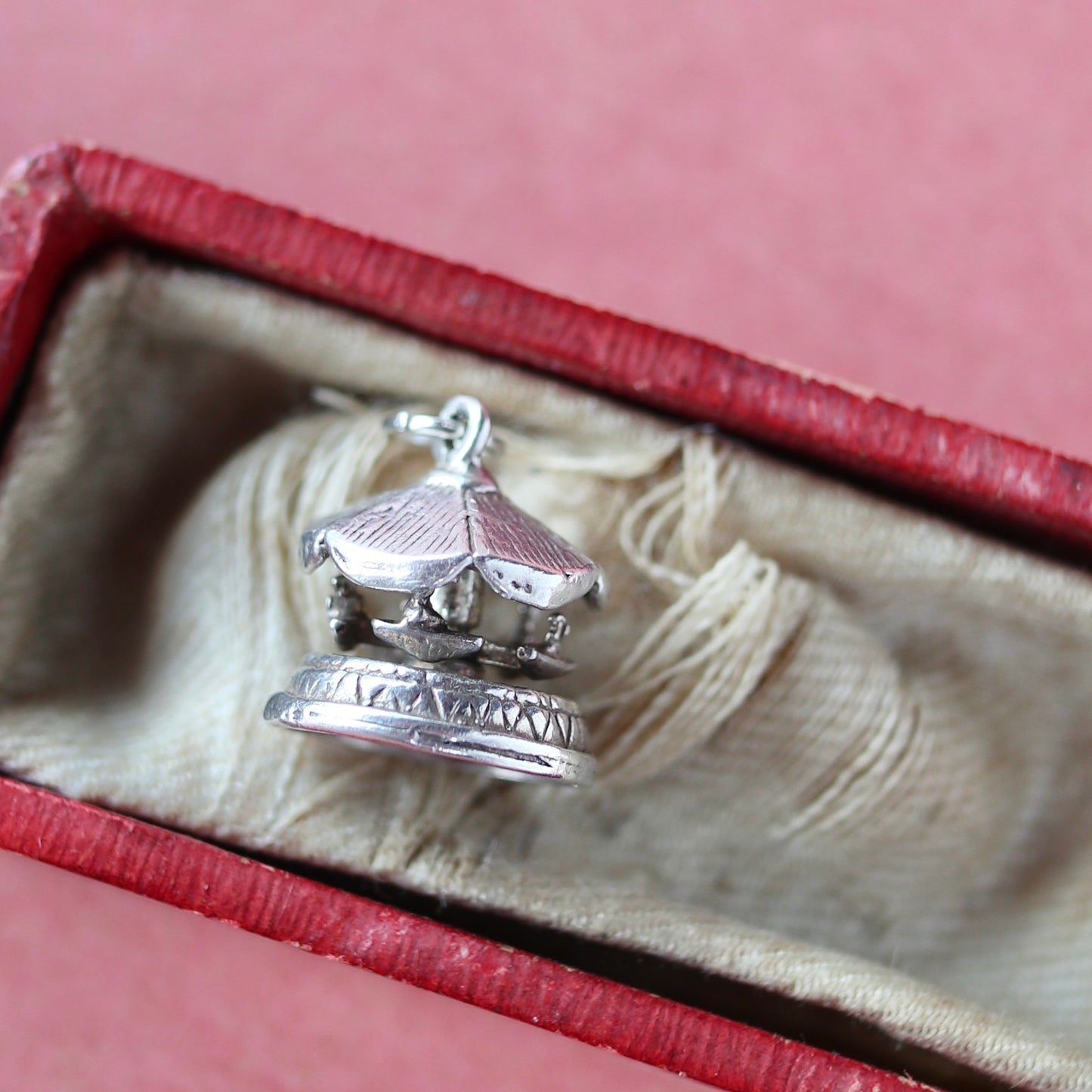 メリーゴーランド ヴィンテージシルバーチャーム(回転タイプ)