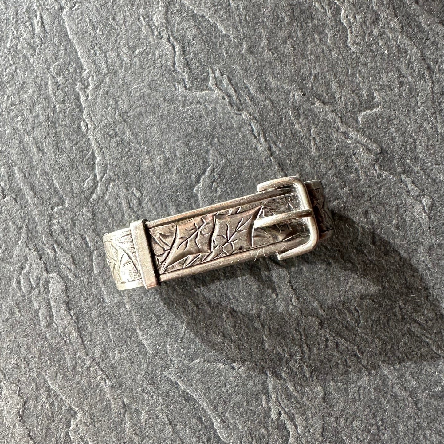 シルバー アイビー スカーフリング