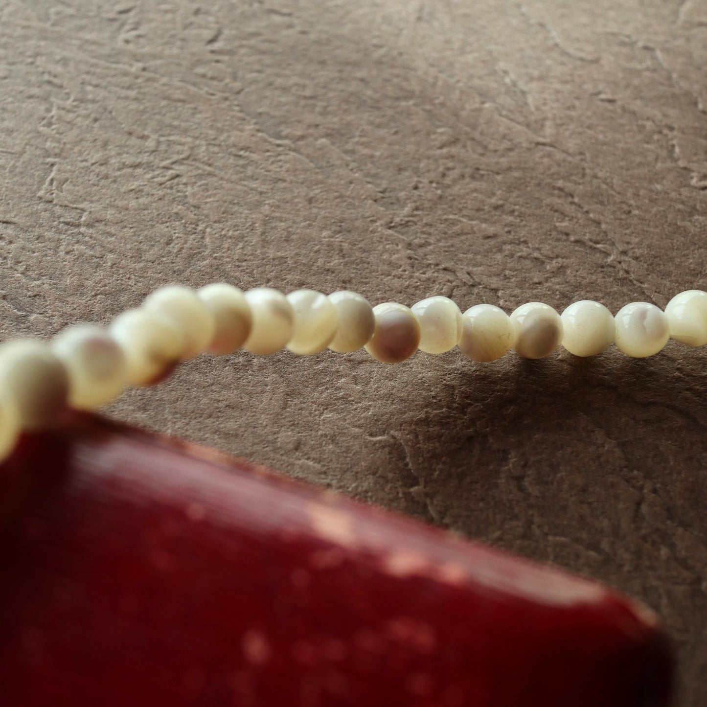 マザーオブパール ブレスレット