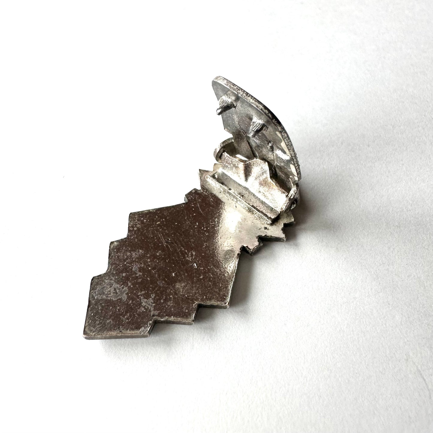 アールデコ ブラック＆ホワイト エナメル ドレスクリップ