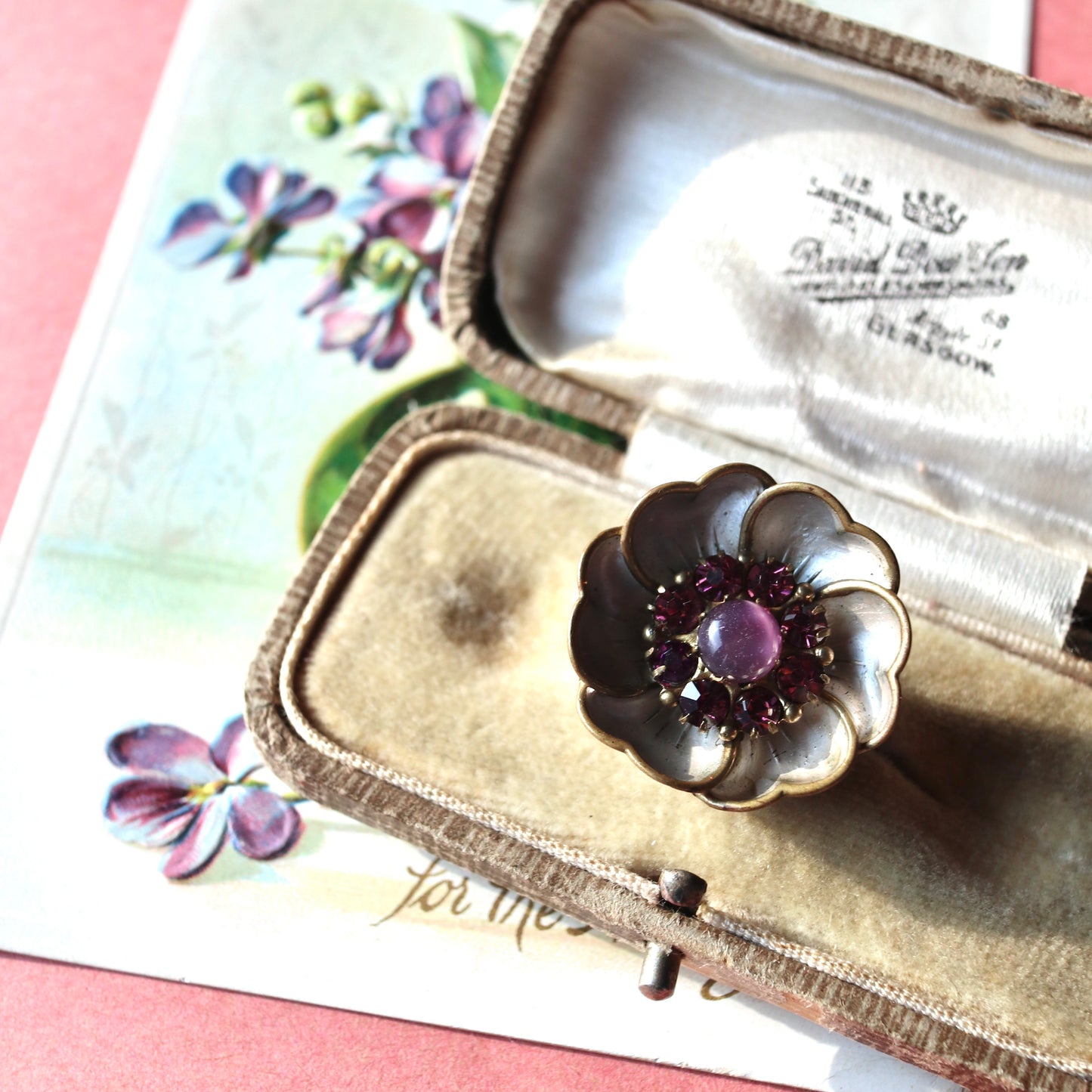 バターカップ パープルブローチ