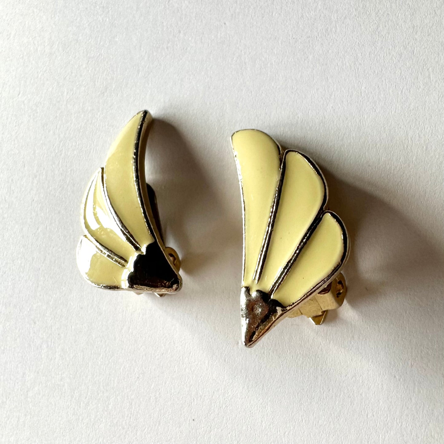 イエロー フェザー イヤリング