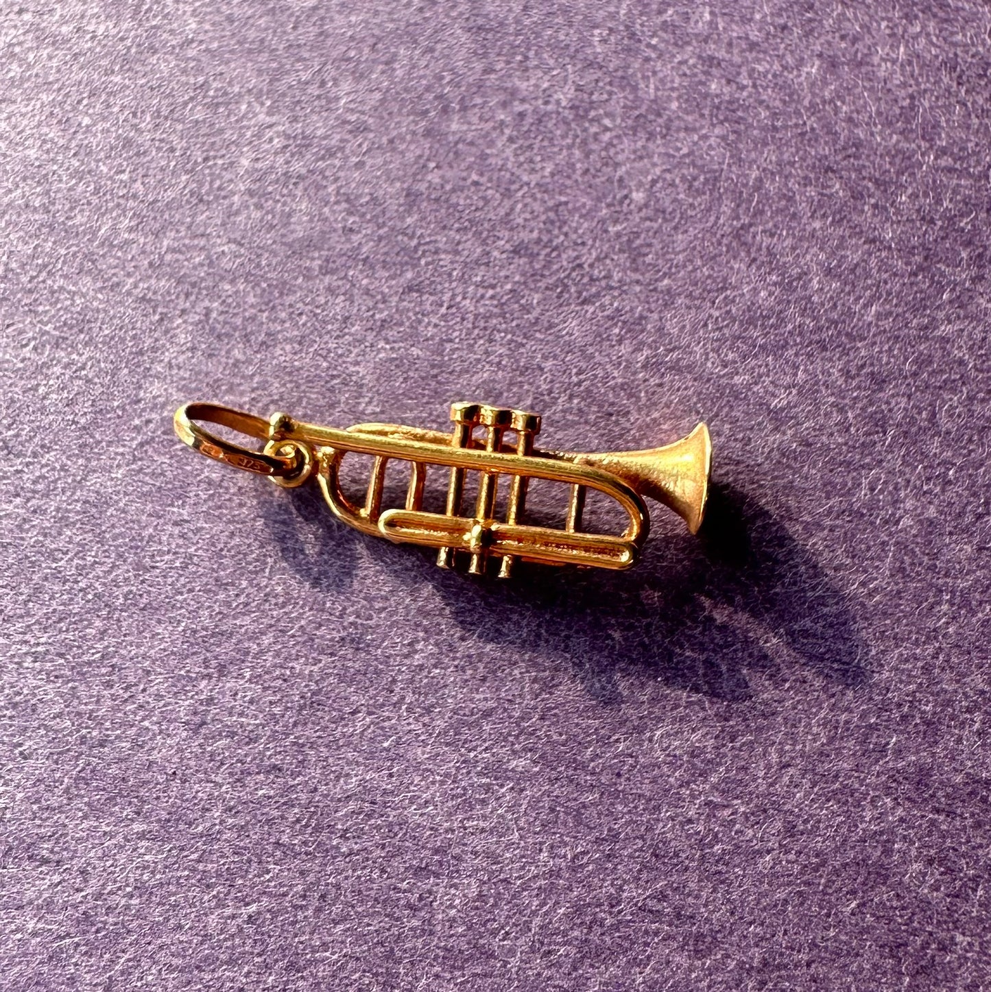 9ctゴールド トランペット ヴィンテージチャーム