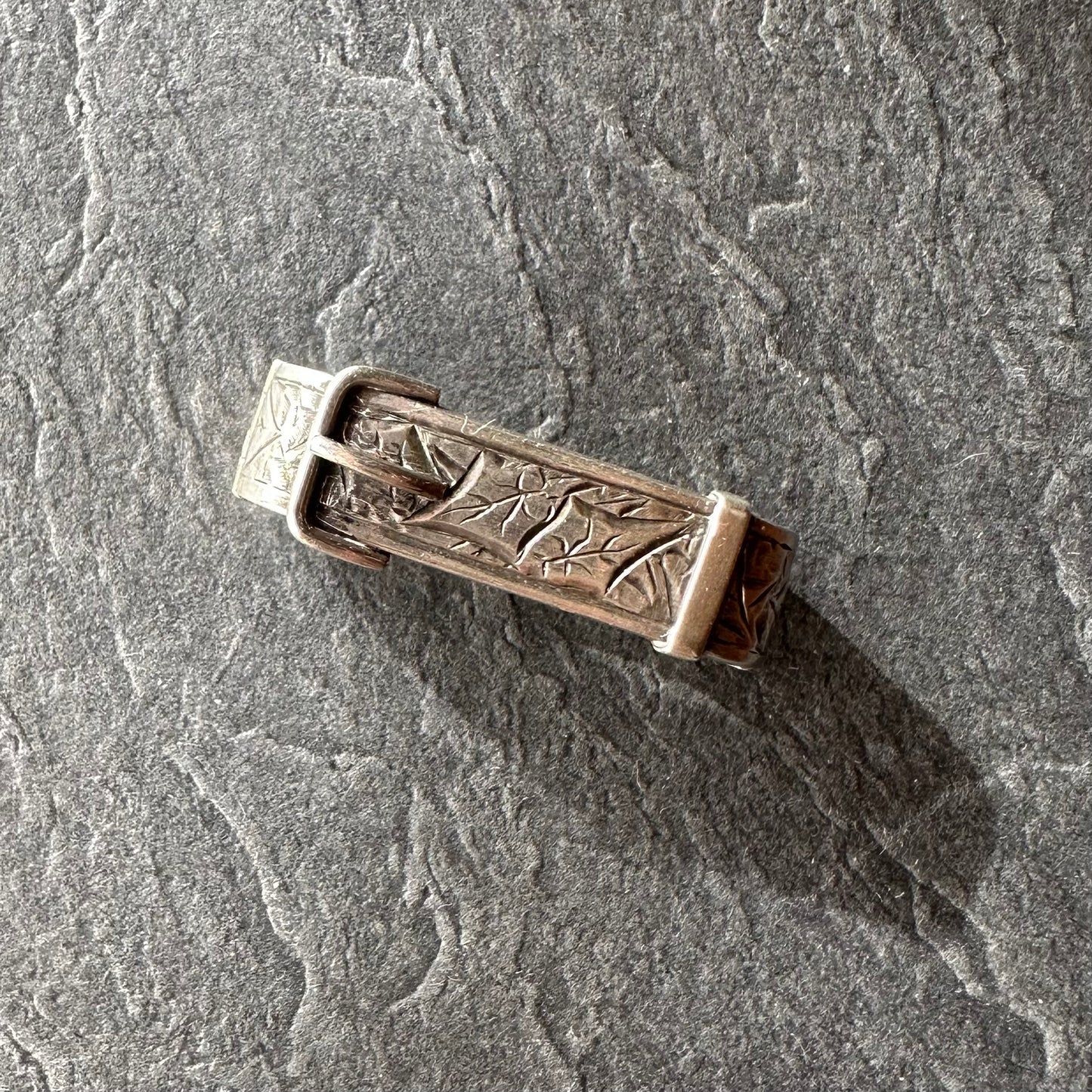 シルバー アイビー スカーフリング