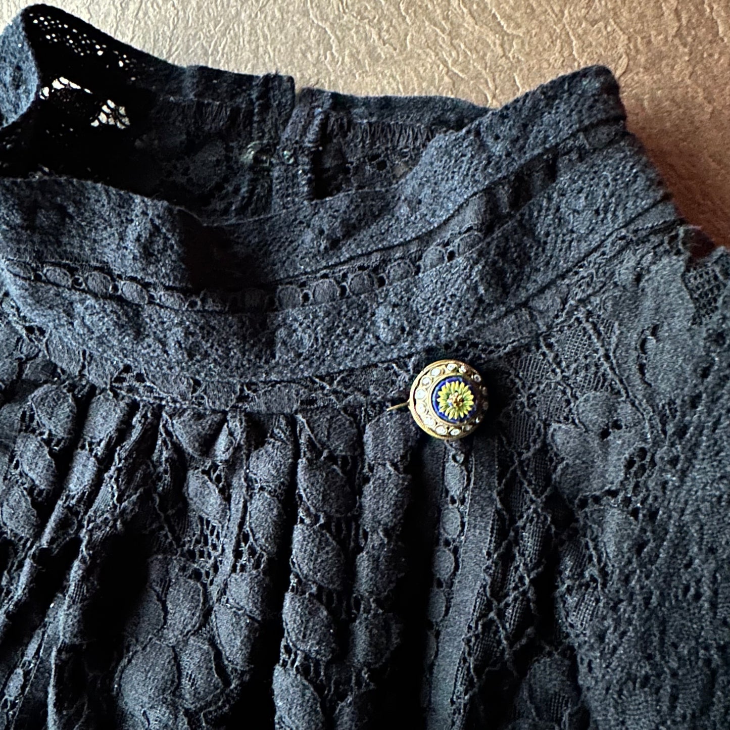 マイクロモザイク ラウンドブローチ③