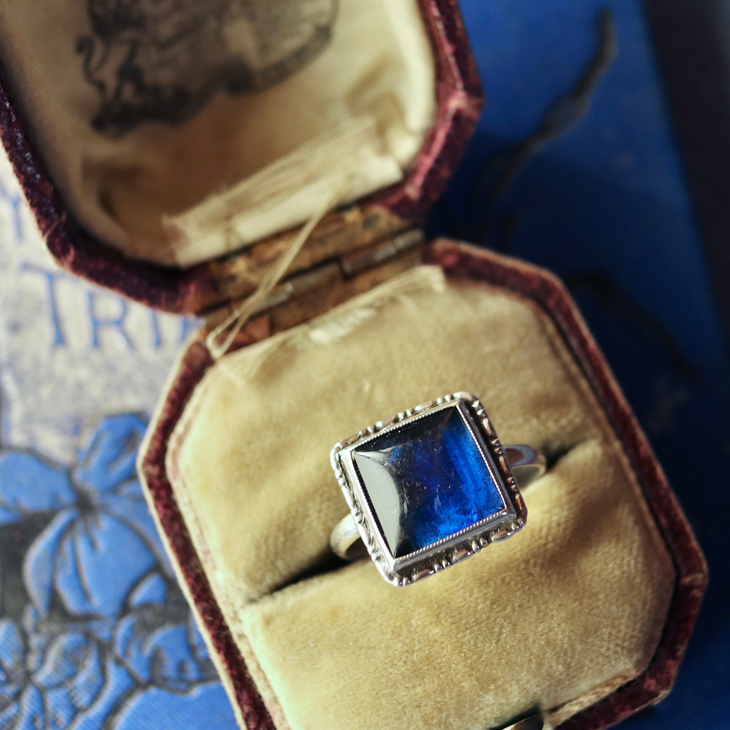 バタフライウィング スクエアリング 11.5号 – Amelie Antique