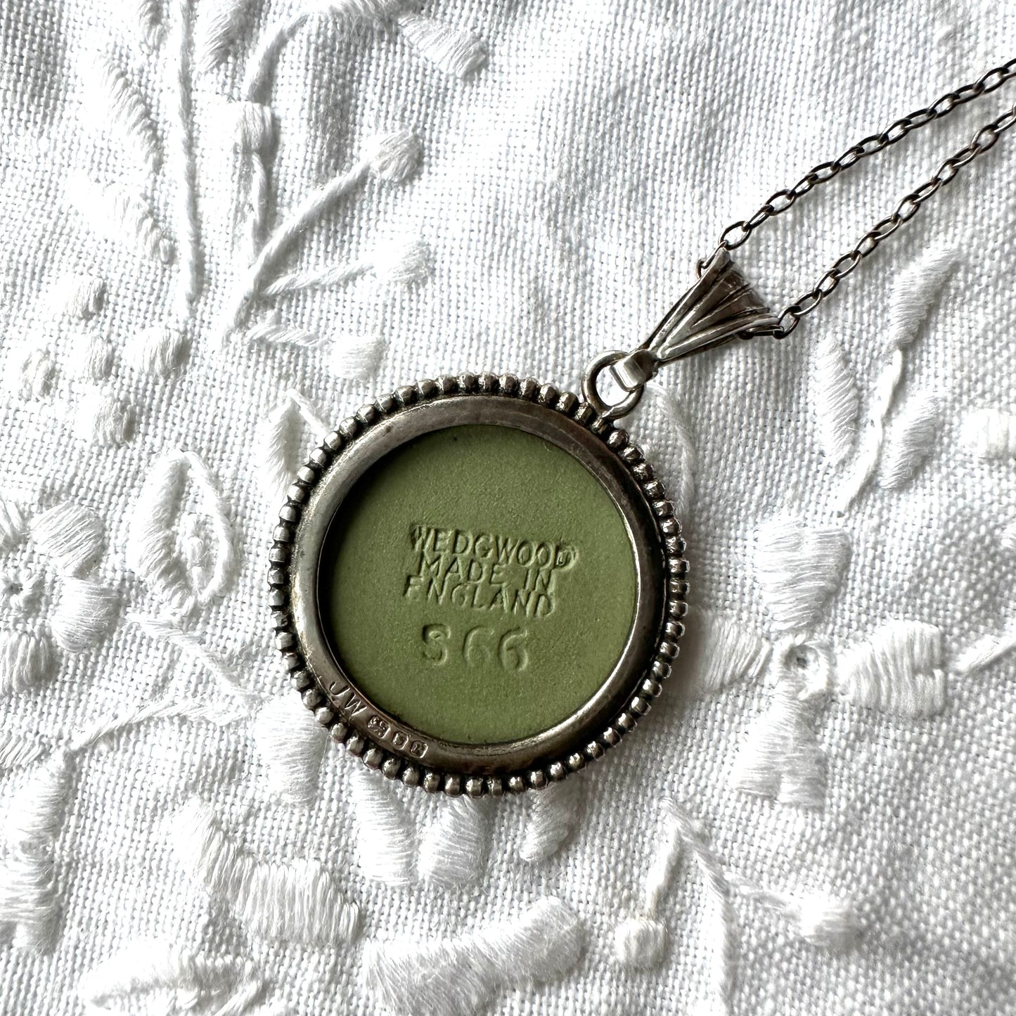 ウェッジウッド ラウンドネックレス グリーン ロンドン 1972年