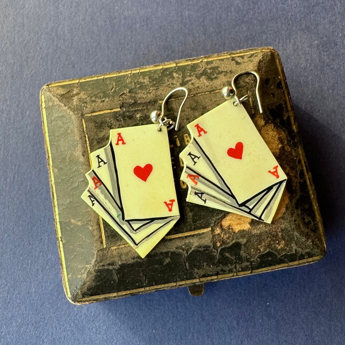 トランプ ヴィンテージピアス