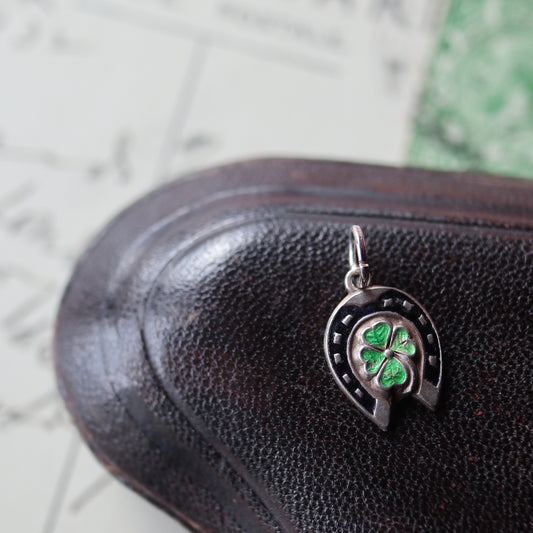 ホースシュー＆クローバー ミニペンダントトップ