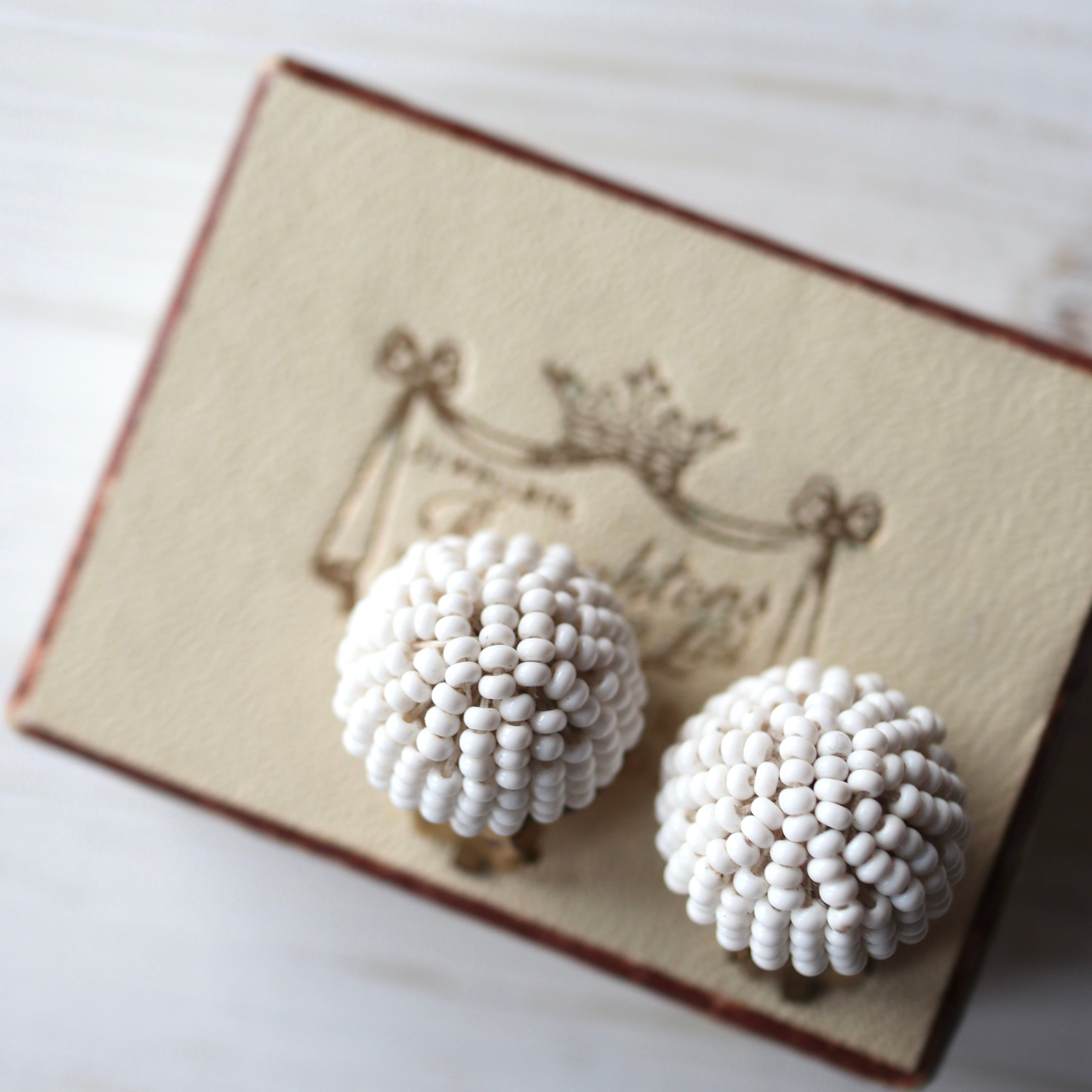 アンティークサフィレットビーズのシルバーイヤリング イヤリング｜サフィレット・マイクロモザイク・バタフライウィング等の