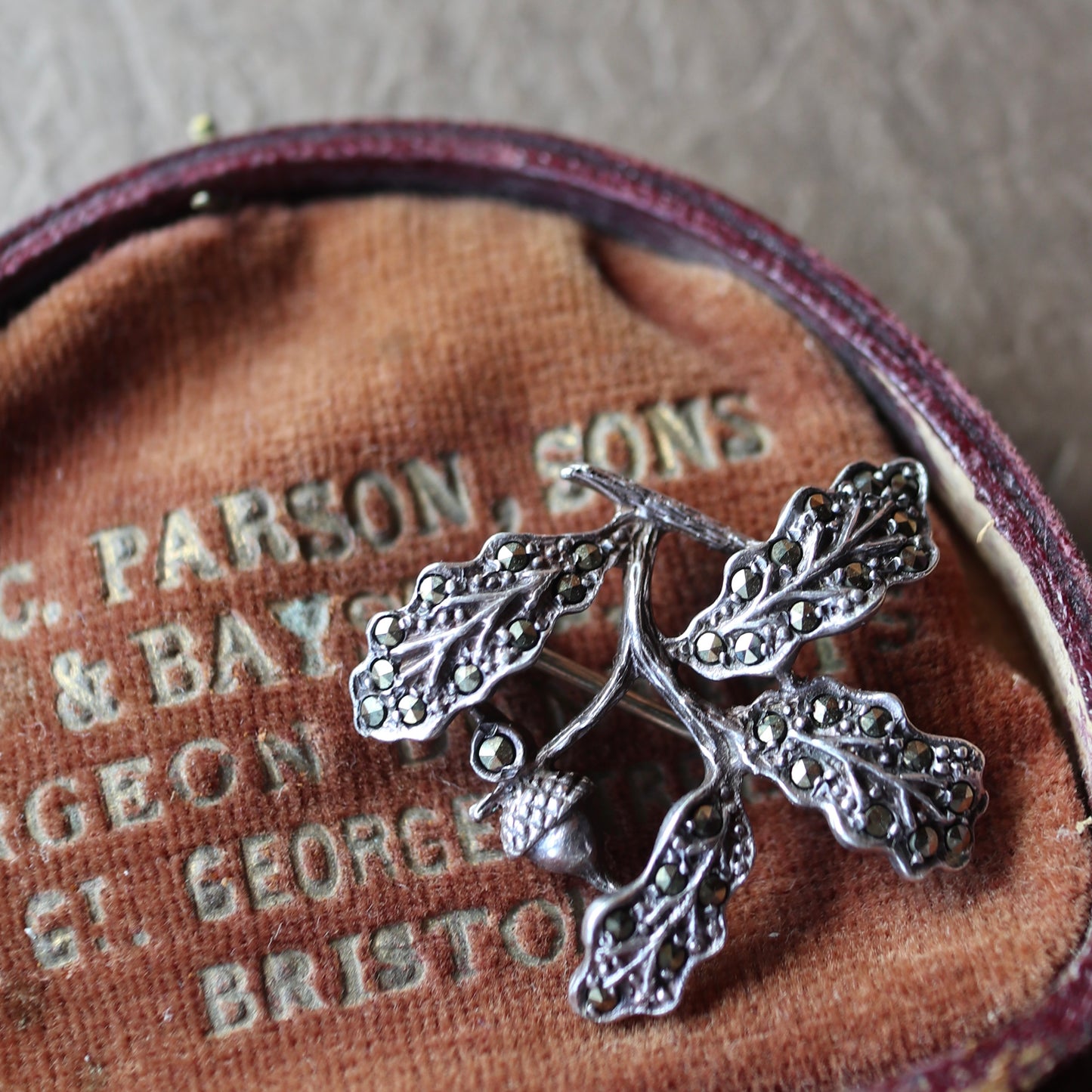 シルバー＆マーカサイト どんぐり ブローチ