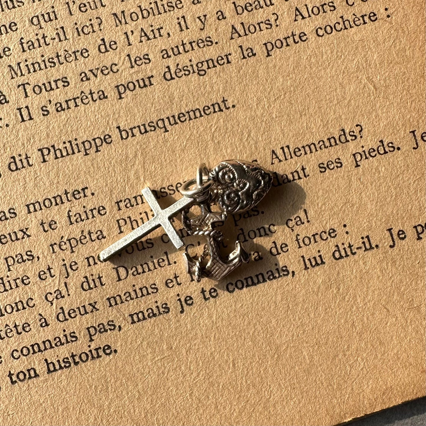 ハート＆クロス＆アンカー ヴィンテージシルバーチャーム