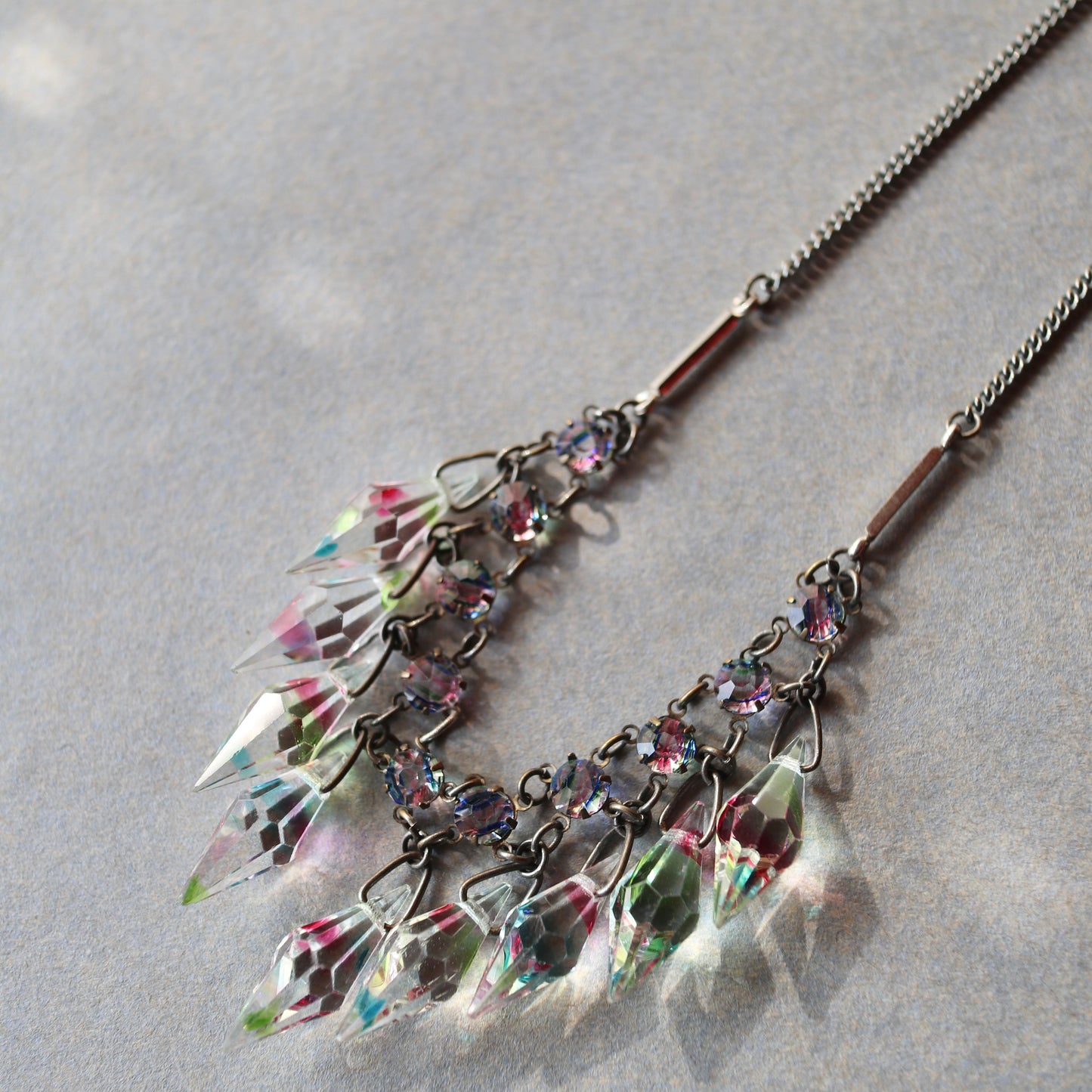 アイリスグラス ドロップネックレス