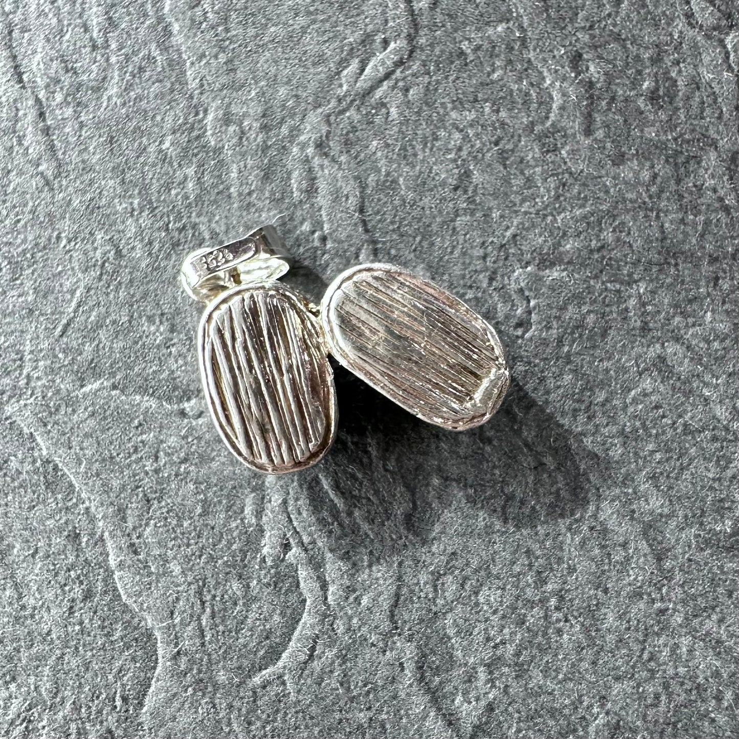 ヴィンテージシルバーチャーム ベビーシューズ