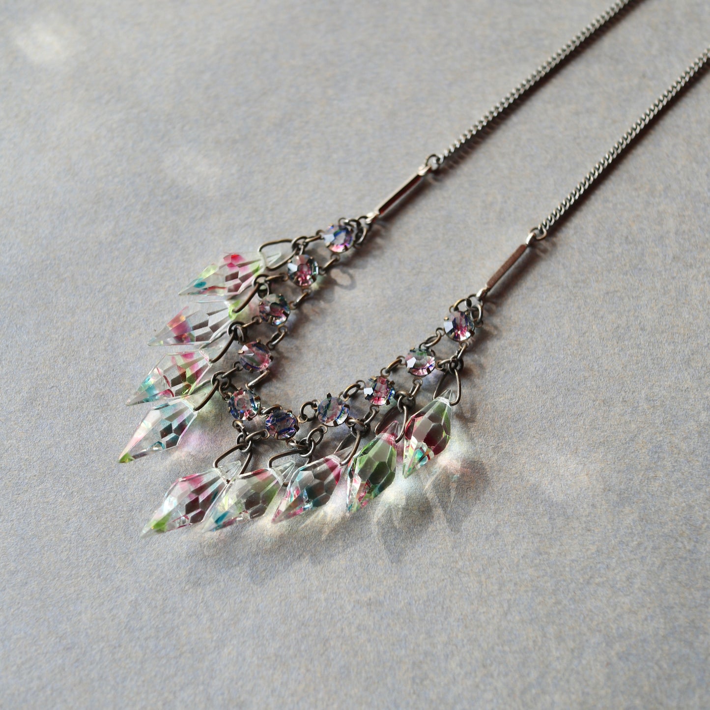 アイリスグラス ドロップネックレス