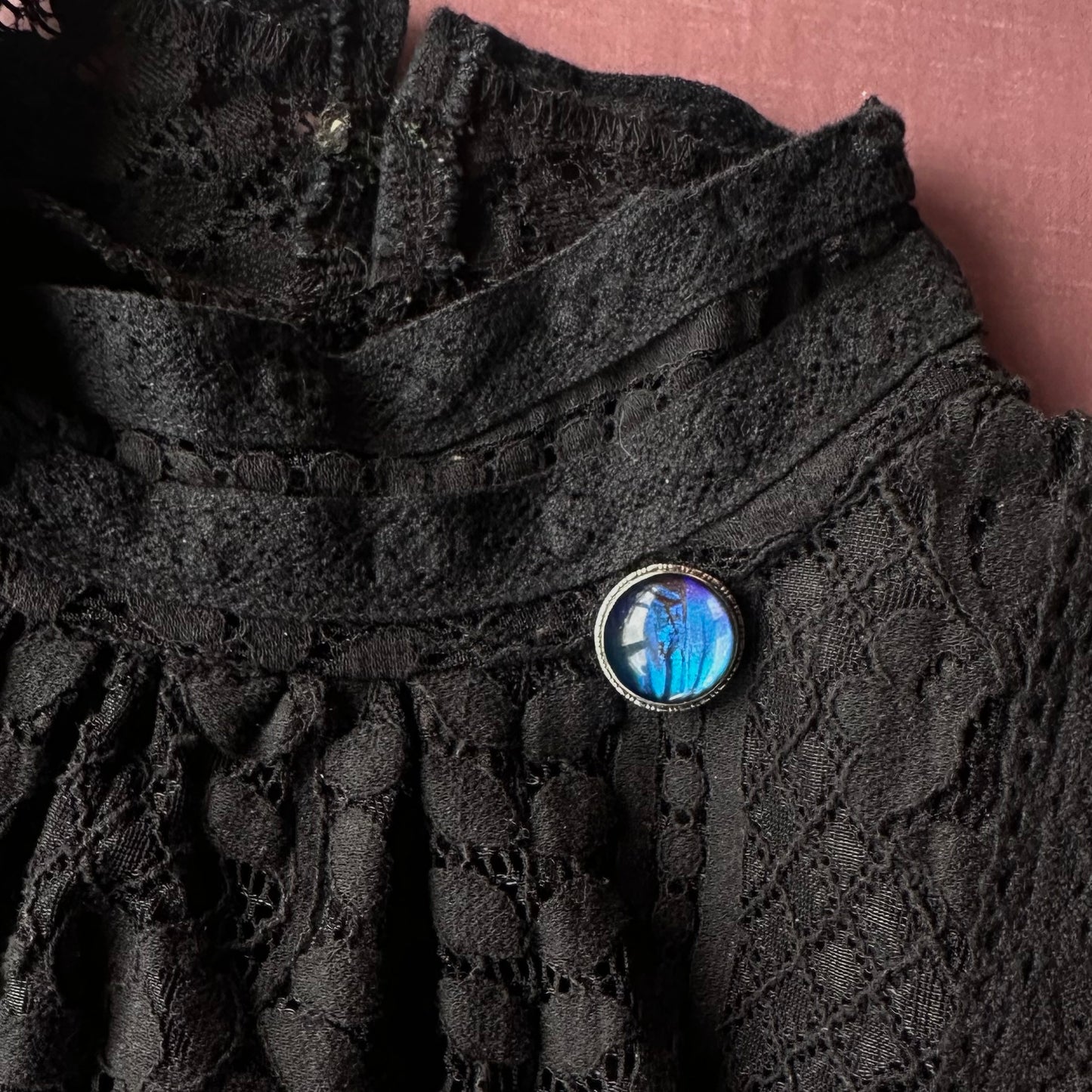 バタフライウィング ラウンド ミニブローチ