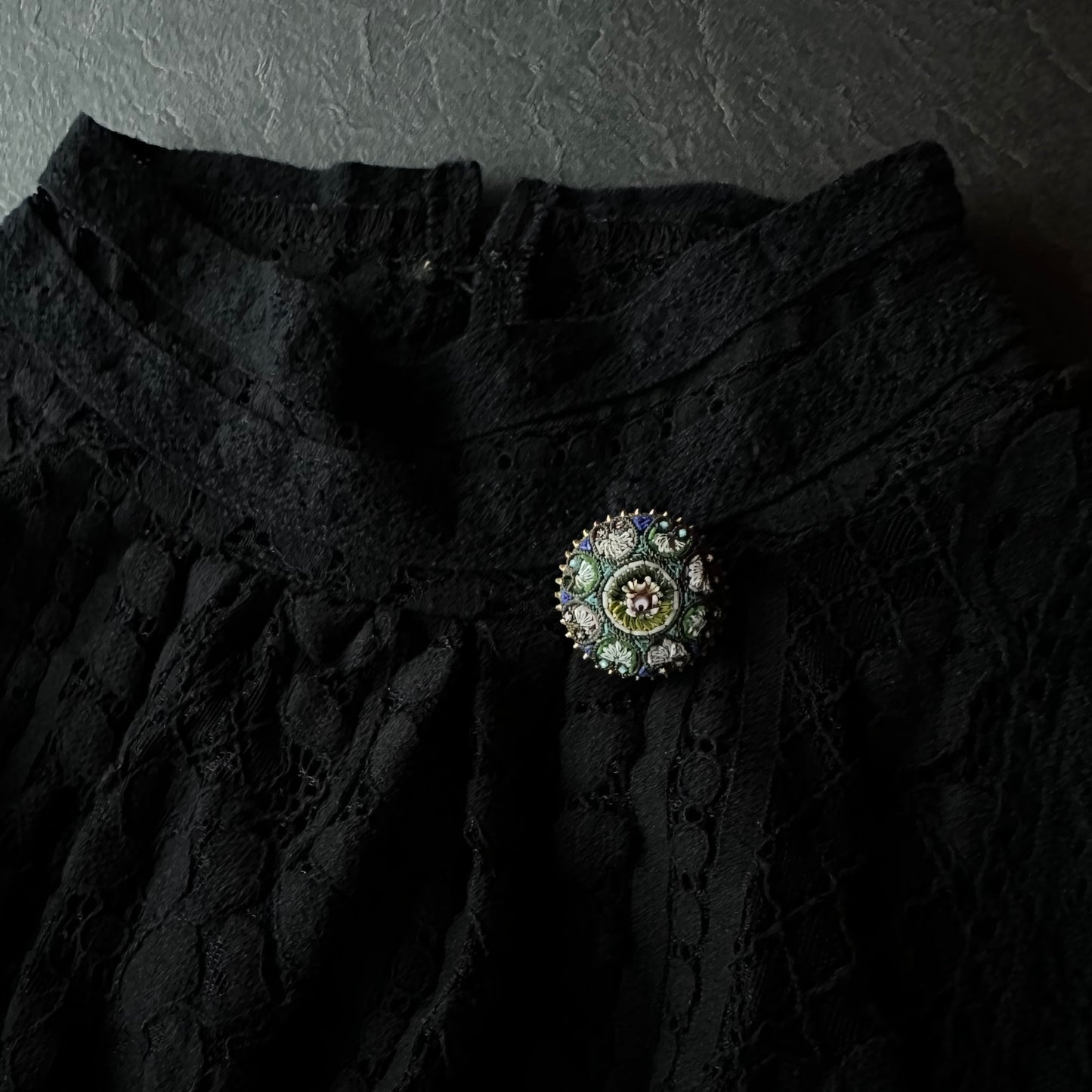 マイクロモザイク ラウンドブローチ②