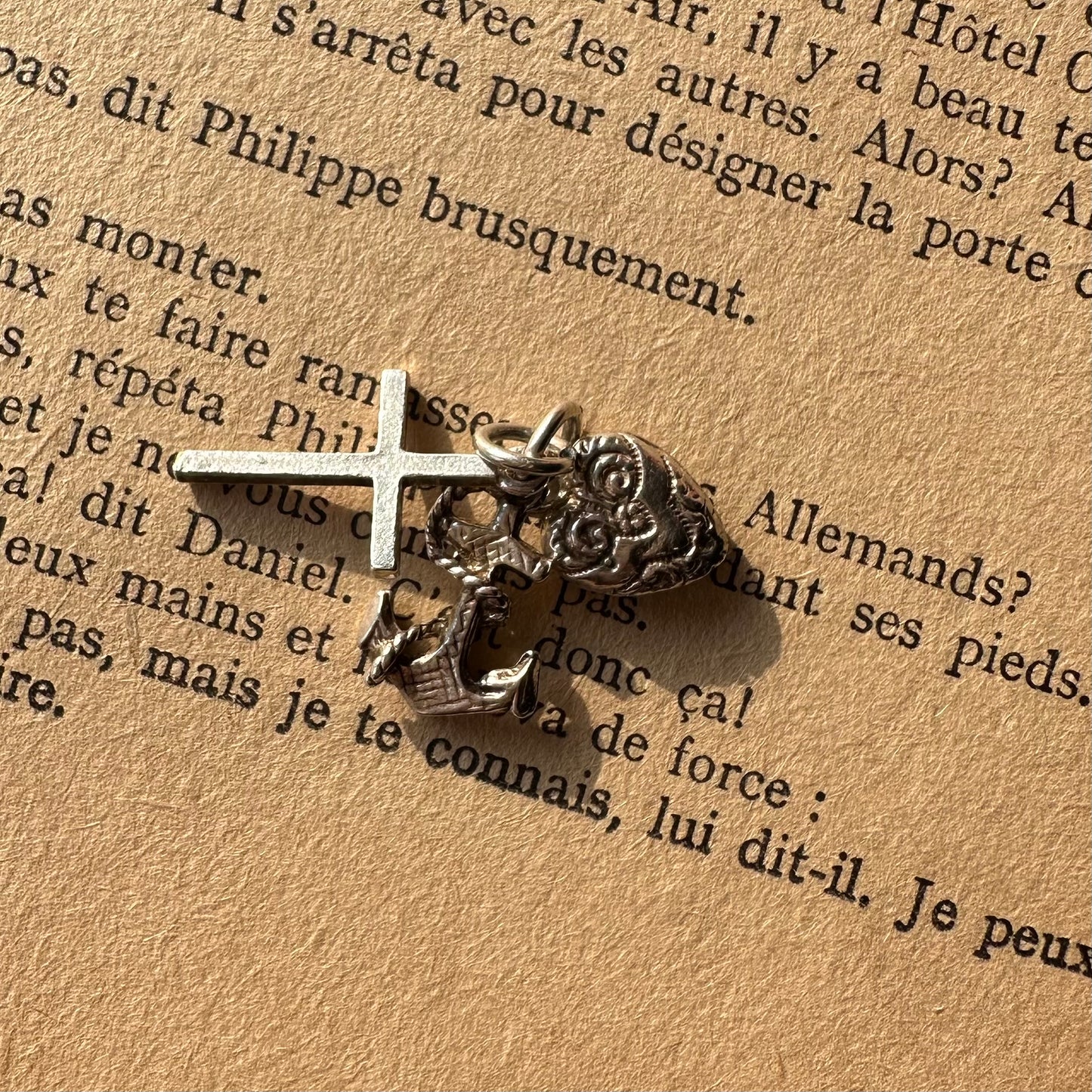 ハート＆クロス＆アンカー ヴィンテージシルバーチャーム