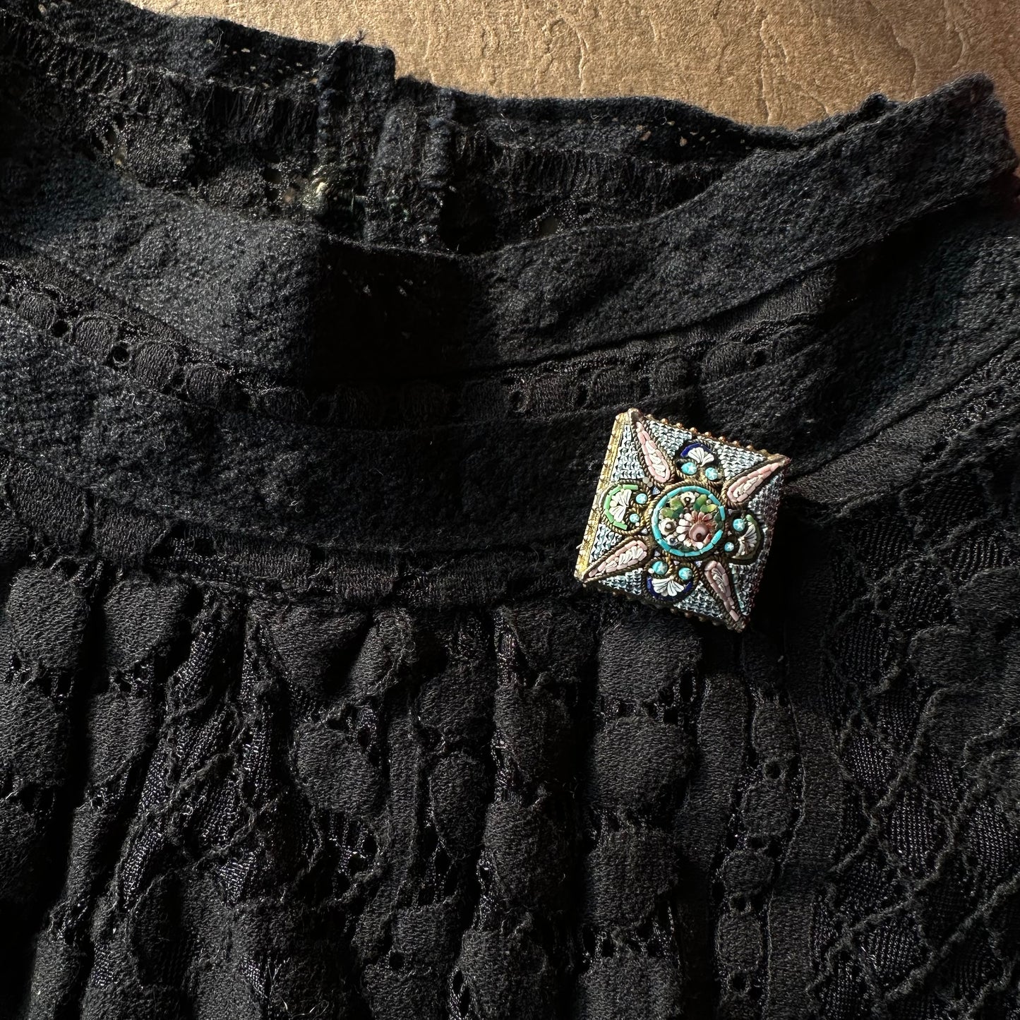 マイクロモザイク スクエア アンティークブローチ