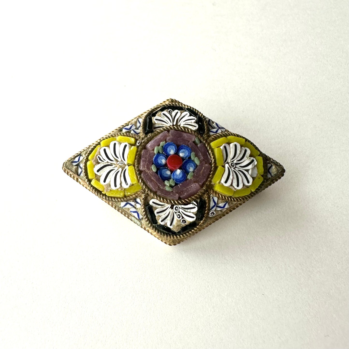 マイクロモザイク イエロー＆グリーン ブローチ