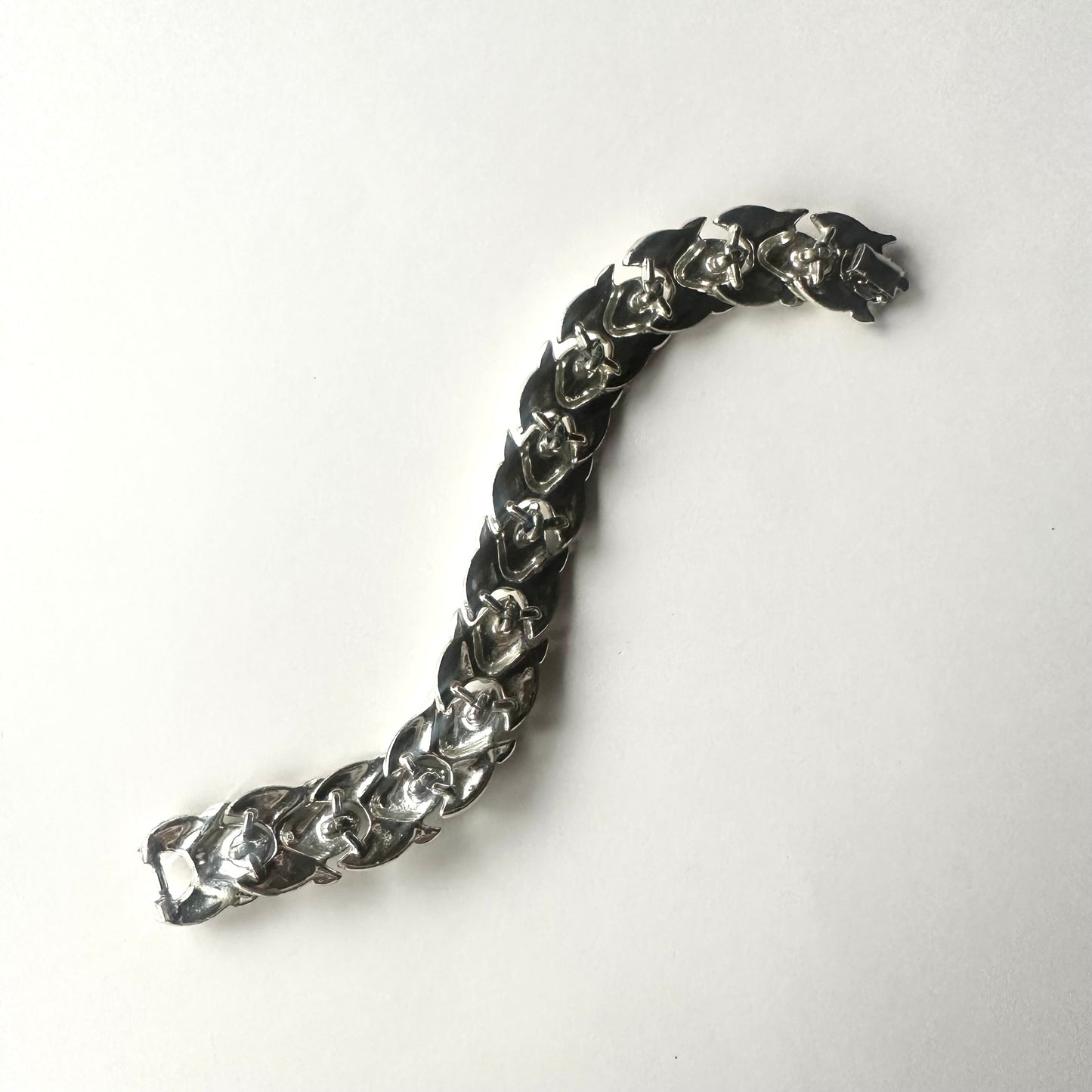 Coro ホワイトエナメル ブレスレット